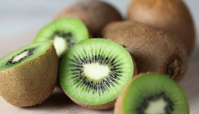 5 Health Benefits Of Eating Kiwifruit Lifeberrys English Dailyhunt