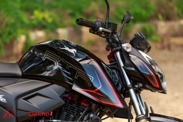 Bs6 Tvs Apache Rtr 0 160 4v Review In Images Bike Dekho Dailyhunt