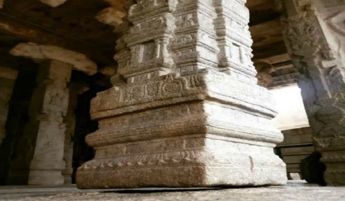 The Secret Mystery Behind The Hanging Pillar of Lepakshi Temple in India! -  Life and Trendz | DailyHunt