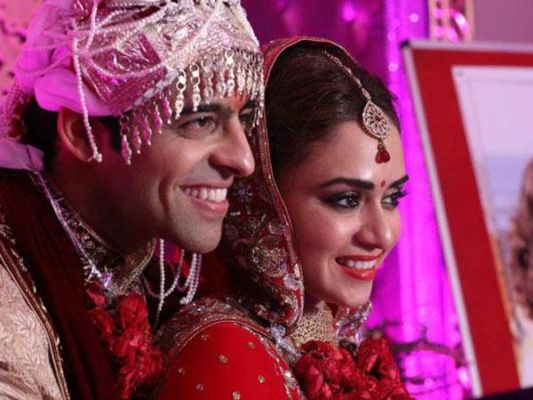 Tv Reality Show S Reel Life Couples That Become Real Life Soulmates After The Show Laughingcolours English Dailyhunt It first aired on the channel zee tv in the year 2004. tv reality show s reel life couples