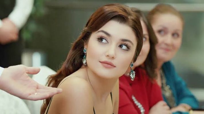 This Turkish Most Beautiful Actress Going To Debut In Bollywood Tezz Buzz English Dailyhunt