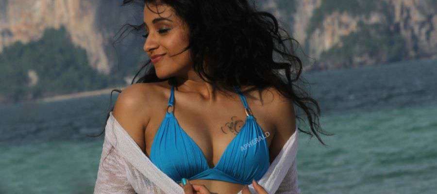 Trisha Hot Sexy