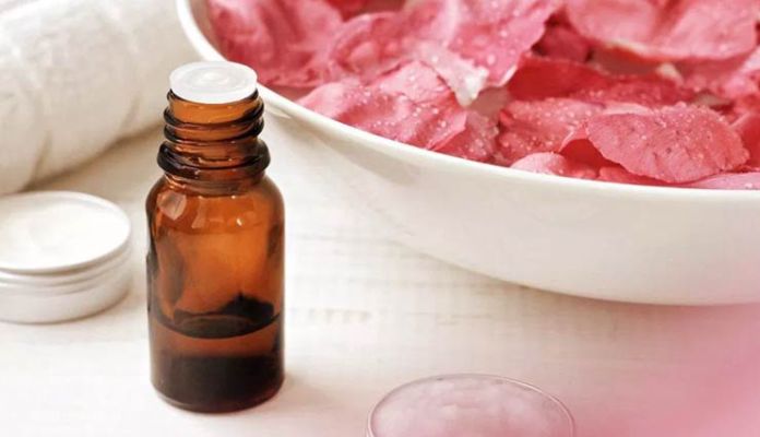 5 Ways To Use Rose Water To Get Rid Of Acne Lifeberrys English Dailyhunt