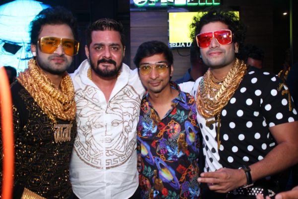 Hindustani Bhau Goldman Sunny Waghchoure Designer Suresh Ganesha Celebrate Success Party Of Music Video Love Ka Injection Bollywood Galiyara English Dailyhunt