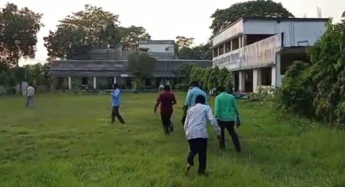 ড জ ট ল প র থম ক ব দ য লয র ছব উঠ এল পশ চ ম ম দ ন প র জ ল র ড বর ব লক র ক লড হ ক ষ দ র মন প র থম ক ব দ য লয Sob Khobor Dailyhunt