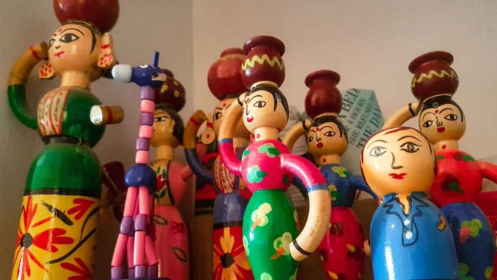 पीएम मोदी की 7 लाख करोड़ रुपये के खिलौना बाजार पर, परंपरागत भारतीय खिलौनों  को किया प्रोत्साहित - Back to Bollywood | DailyHunt