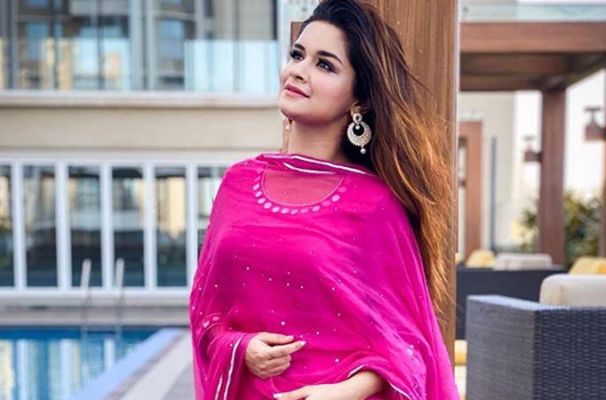 Avneet Kaur Sets The Temperature Soaring In This Black Dress Her New Look Will Woo You Tellychakkar English Dailyhunt Pink is on of her favourite colour. avneet kaur sets the temperature