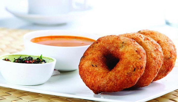 bread medu vada will make breakfast special very easy to make news crab dailyhunt bread medu vada will make breakfast