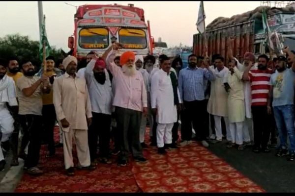 ਕਿਸਾਨਾਂ ਵੱਲੋਂ ਭਾਰਤ ਬੰਦ; ਪੂਰਾ ਦੇਸ਼ ਜੁੜਿਆ ਕਿਸਾਨਾਂ ਦੇ ਨਾਲ 