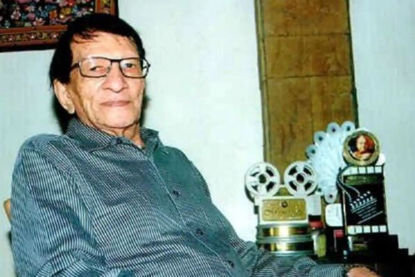 Veteran Lyricist Yogesh Gaur Known For Kahin Door Jab Din Dhal Jaye Passes Away At 77 News24online Dailyhunt dailyhunt