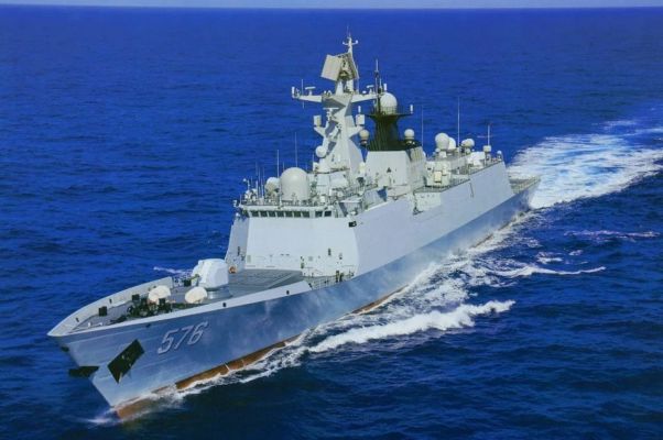 चीन ने पाकिस्तान को बेचा अपना सबसे बेहतरीन लड़ाकू जहाज, दोनों देशों के बीच  गहरे हो रहे हैं रिश्ते - Kya Hai Ye | DailyHunt