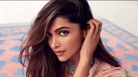 Top 10 Highest Paid Bollywood Actresses In 2020 Newsliveg Dailyhunt top 10 highest paid bollywood actresses