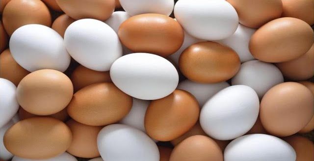 जानिए देसी और सफ़ेद अंडों का फर्क