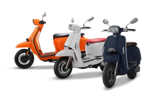 Lambretta G325 Scooter  : Η Innocenti, Ιδιοκτήτρια Της Θρυλικής Lambretta, Παρουσίασε Στην Eicma 2019 Το G325 Special, Σε Μορφή Concept Για Την Ώρα, Αλλά Με Προοπτική Να Δούμε Μοντέλο Παραγωγής Ακόμα Και Μέσα Στο 2020.