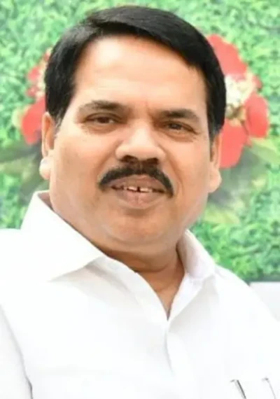 Gajuwaka: సమావేశం కొనసాగుతుండగా అధికారికి గుండెపోటు.. ఆపై మృతి