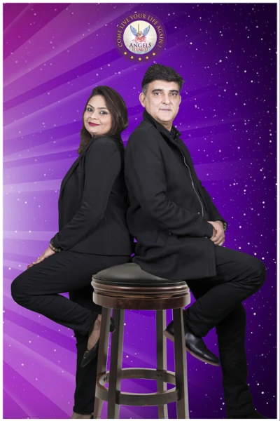 Healing with the Angels by New Age Healers