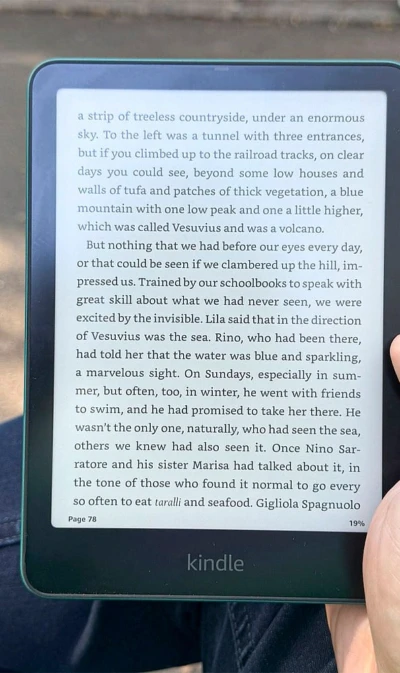 Best E-Readers in 2026: Lightweight, Smart, and Affordable