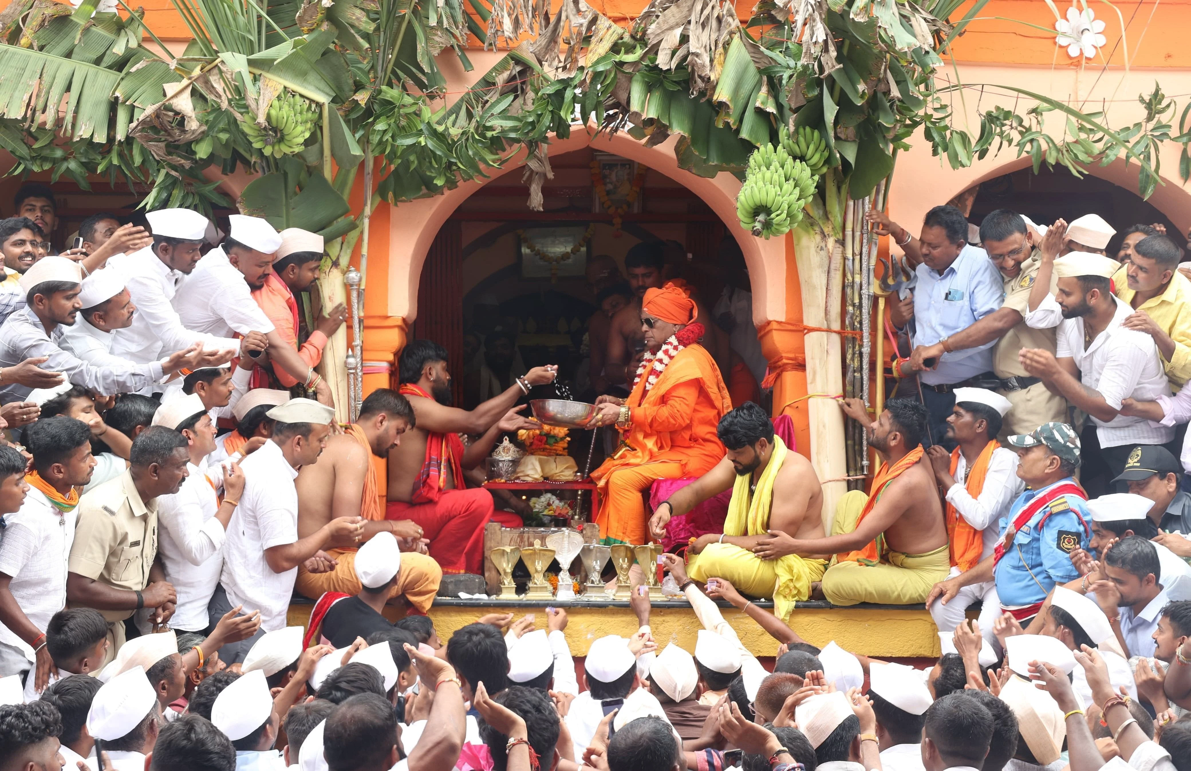 ಮಹಾಲಿಂಗಪುರ | ಮಹಾಲಿಂಗೇಶ್ವರ ಜಾತ್ರೆಗೆ ಅದ್ದೂರಿ ಚಾಲನೆ