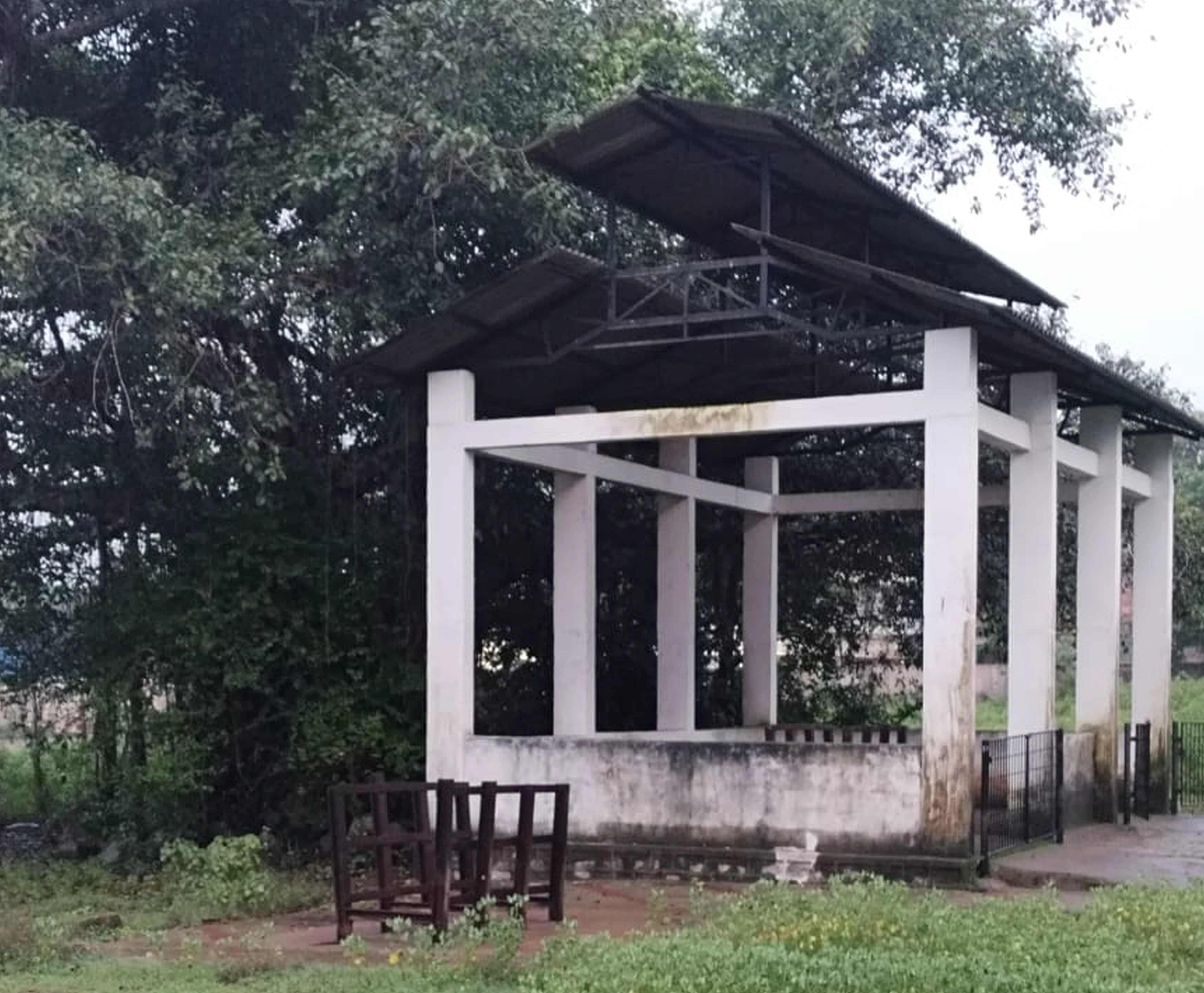 ಅಂಕೋಲಾ: ಅವ್ಯವಸ್ಥೆಯ ಆಗರವಾದ ಕೋಟೆವಾಡಾ ರುದ್ರಭೂಮಿ