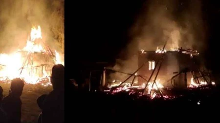 తూర్పు గోదావరి జిల్లాలో ఘోర అగ్నిప్రమాదం.....