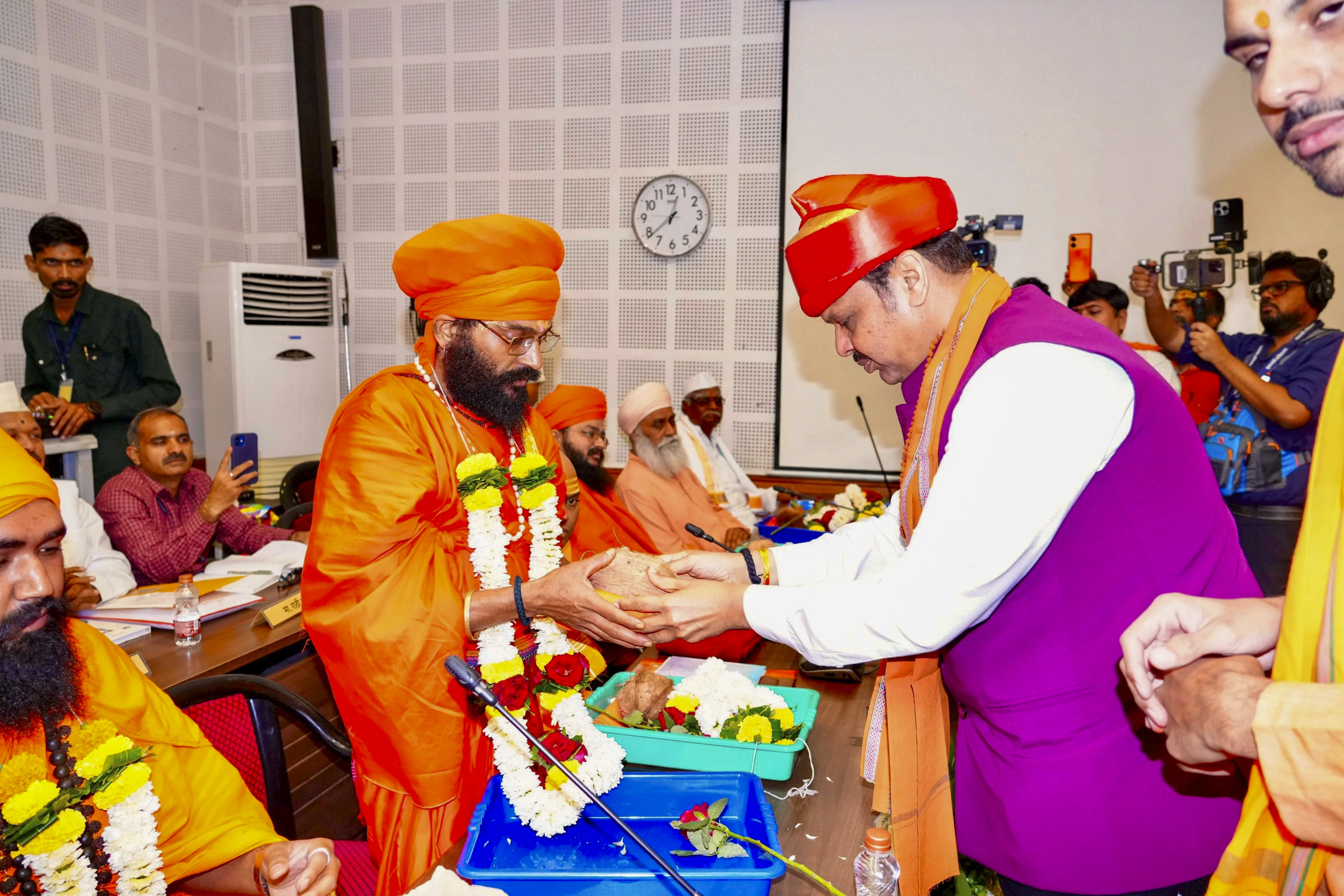 सिंघस्थ कुंभ मेला नासिक-त्र्यंबकेश्वर में अगले साल 31 अक्टूबर से होगा शुरू सिंघस्थ कुंभ मेला नासिक-त्र्यंबकेश्वर में अगले साल 31 अक्टूबर से होगा शुरू