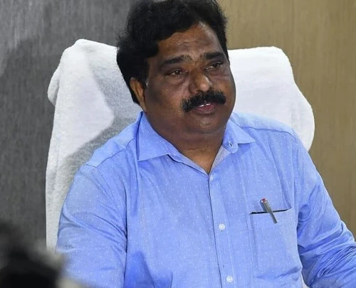 గనుల శాఖ మాజీ డైరెక్టర్ అరెస్ట్