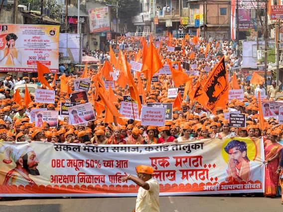 Maratha Reservation : मराठा आरक्षणाविरोधातील याचिकेबाबत भूमिका स्पष्ट करा, मुंबई उच्च न्यायालयाकडून राज्य सरकारला नोटीस