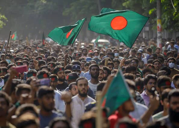 बांग्लादेश सुप्रीम कोर्ट का बड़ा फैसला, नौकरी में कोटा रद्द कर 7 फीसदी किया