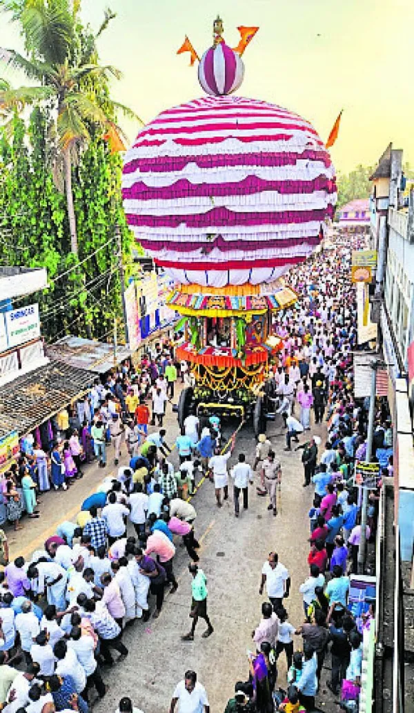 ರಥೋತ್ಸವ ಸಂಭ್ರಮ