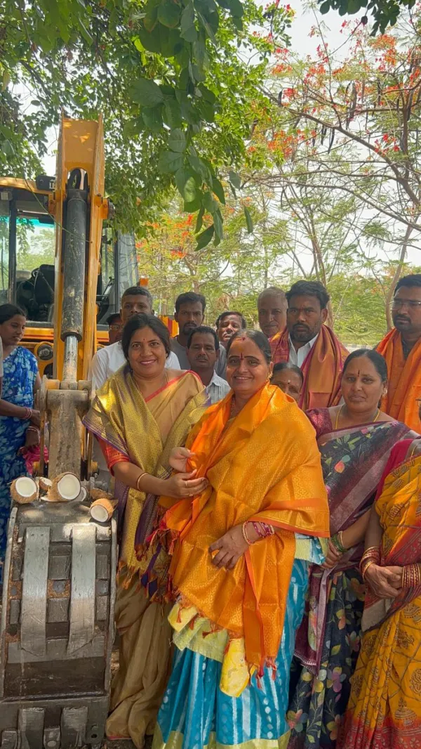 అండర్ గ్రౌండ్ డ్రైనేజీ పనులకు శంకుస్థాపన