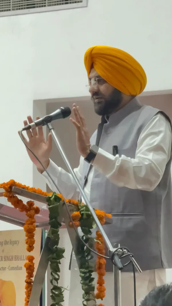 ਮਰਹੂਮ ਕਲਾਕਾਰ ਜਸਵਿੰਦਰ ਭੱਲਾ ਦੇ  ਜਨਮ ਦਿਨ ਮੌਕੇ 'ਤੇ ਚੌਕ ਦਾ ਨਾਮਕਰਨ