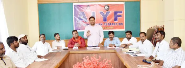 యువత భవిష్యత్తును నాశనం చేస్తున్న మోడీ సర్కార్