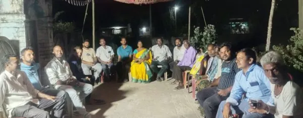 బాధిత కుటుంబానికి సర్పంచ్ రాజమ్మ చేయూత