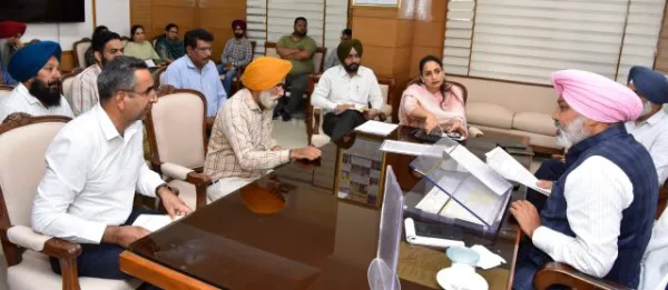 Finance Minister Harpal Singh Cheema Holds Dialogue with Employee Unions to Resolve Pending Demands