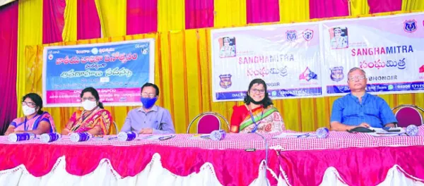 న్యాయం, ఆర్థిక స్వావలంభనే లక్ష్యం