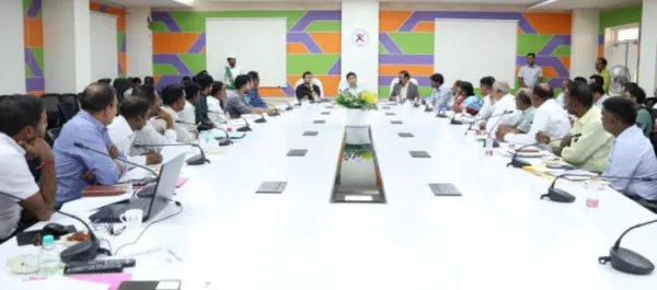 బాసర ఐఐఐటిలో విద్యార్థులకు నైపుణ్యాత్మక బోధన అందించాలి: కలెక్టర్