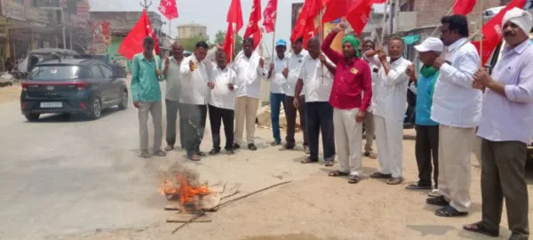 పెంచిన పెట్రోల్, డీజిల్, గ్యాస్ ధరలను వెంటనే ఉపసంహరించుకోవాలి