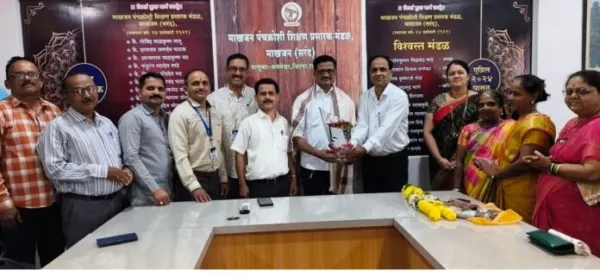 मनोज शिंदे यांचा माखजन इंग्लिश स्कूल,अध्यापक वर्गाकडून सत्कार