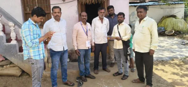 సెన్సెస్ సర్వే సరళిని పరిశీలించిన ఎమ్మార్వో