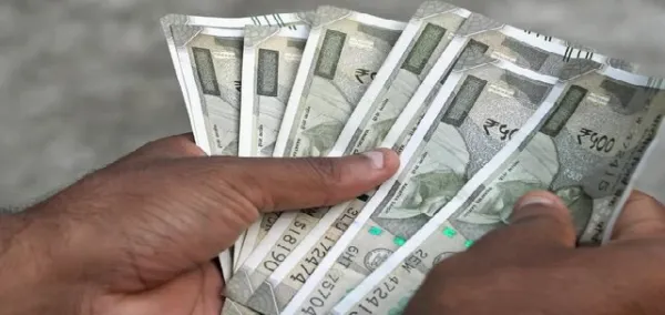 हर महीने चाहिए 50,000 रुपये ब्याज? जानें बैंक में कितनी जमा करनी होगी मोटी रकम