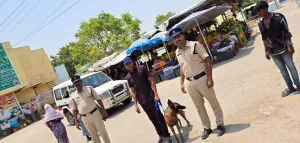 నార్కోటిక్ డాగ్ తో విస్తృత తనిఖీలు