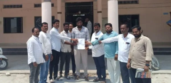 మెడికల్ షాపుల బంద్ పిలుపుపై తహశీల్దార్ కు వినతి