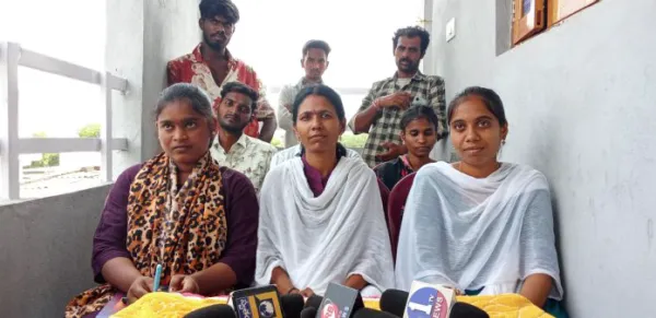 బండి భగీరథ్ ని వెంటనే అరెస్టు చేయాలి: ఏఐసా డిమాండ్