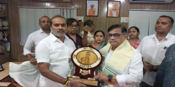 Serampore MLA Bhaskar Bhattacharya visits Rishra Municipality, gives directions for city development