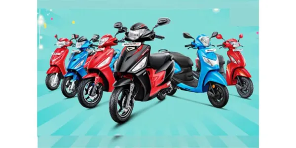 महिला दिनानिमित्त बोरावके हिरो मध्ये सर्व स्कूटरवर भरघोस सूट