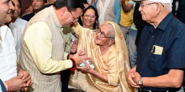 हल्द्वानी में वरिष्ठ नागरिक सम्मान समारोह में बोले मुख्यमंत्री, बुजुर्ग समाज की अमूल्य धरोहर