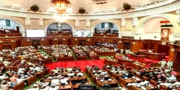 یوپی اسمبلی کے ایک روزہ اجلاس کی کارروائی شروع، خواتین کو بااختیار بنانے پر بات چیت جاری