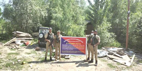 ہندواڑہ میں منشیات فروش کی جائیداد ضبط