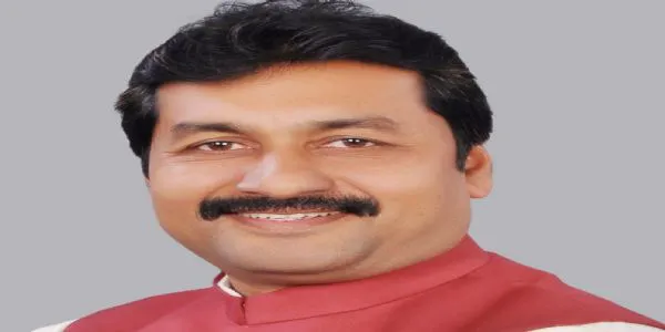 سمراٹ حکومت کے ایک ماہ میں صرف کاغذوں پر ہی نظر آئی ترقی : راجیش راٹھور