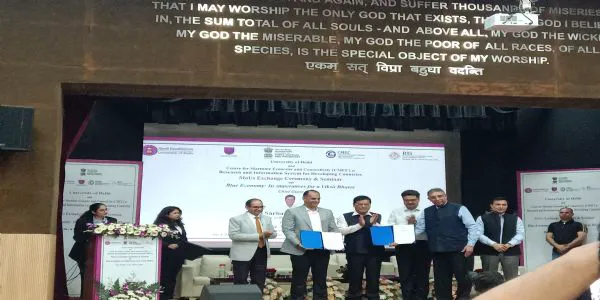 Centre Signs MoUs with Delhi University, DSE for Maritime Sector Development and Skill Building